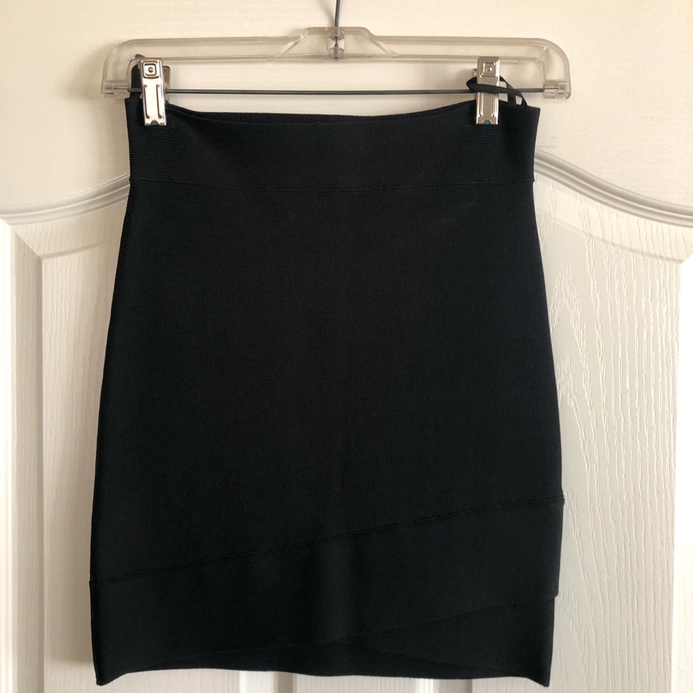 BCBG knit pencil skirt